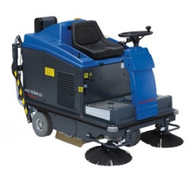 Подметальная машина Columbus AKS 70 VM 62