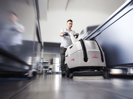 Поломоечная машина Comac Vispa XL