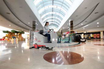 Поломоечная машина Comac Optima 100B