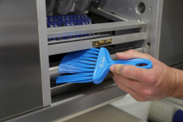 Щетка IGEAX для чистки (190мм, жесткий, синий)