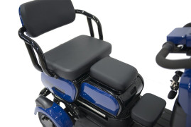 Трицикл электрический Rutrike Квадро (красный)