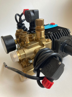 Насос высокого давления Comet ZW-K 3020S K ES2 (1450 об/мин, с регулятором, с датчиками ТS)