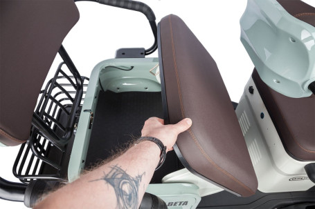 Трицикл электрический Rutrike Gelbert Beta (48/60V, 800W, бежевый) (0000256-3027)