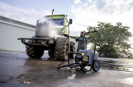Мойка высокого давления Karcher HD 10/25-4 S Classic (1.367-402)
