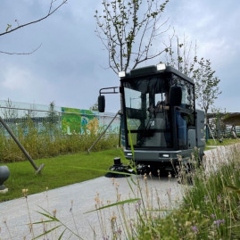 Подметальная машина Karcher KM 210/180 R CLASSIC BP *CN