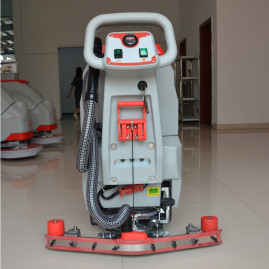 Поломоечная машина Bennett Smart S550bt PRO (105Ач, Li)