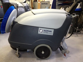 Поломоечная машина Nilfisk SC400 43E