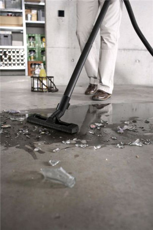 Пылесос Karcher WD 2 *EU-I